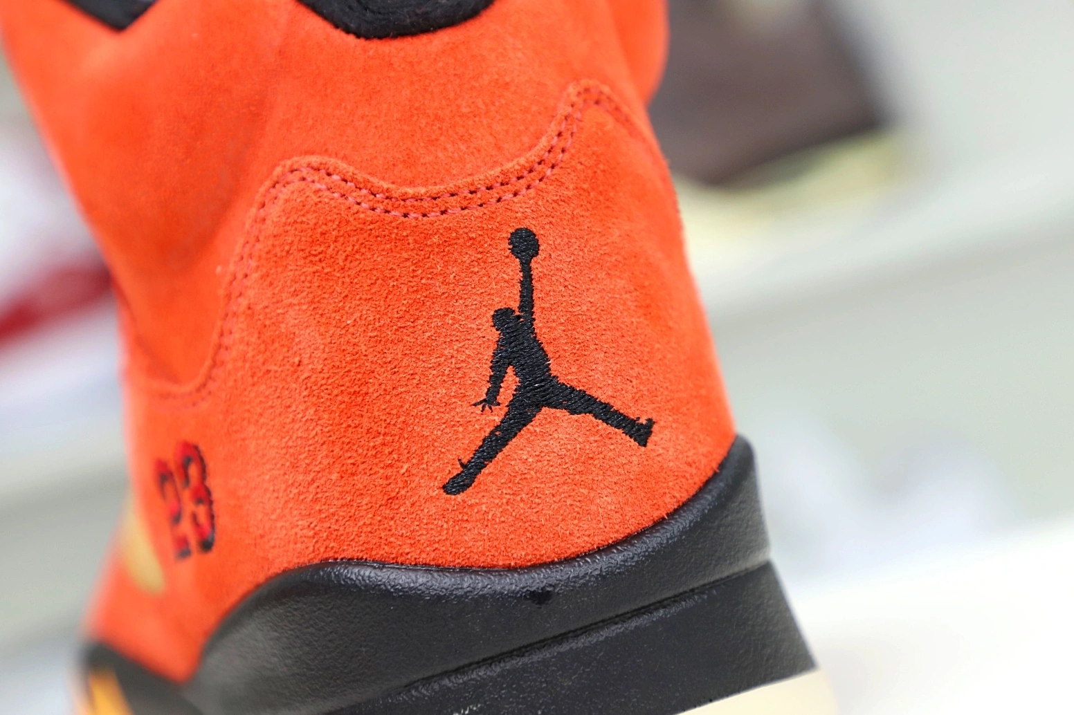 Air on Jordan Women 
